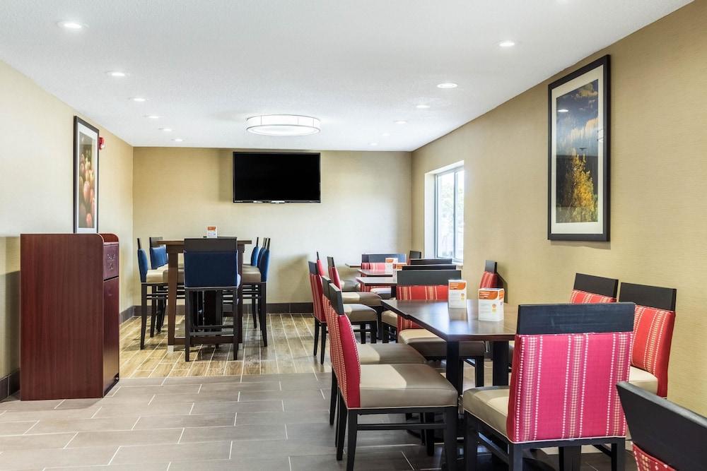 Comfort Inn Norwalk - Sandusky photo 36
