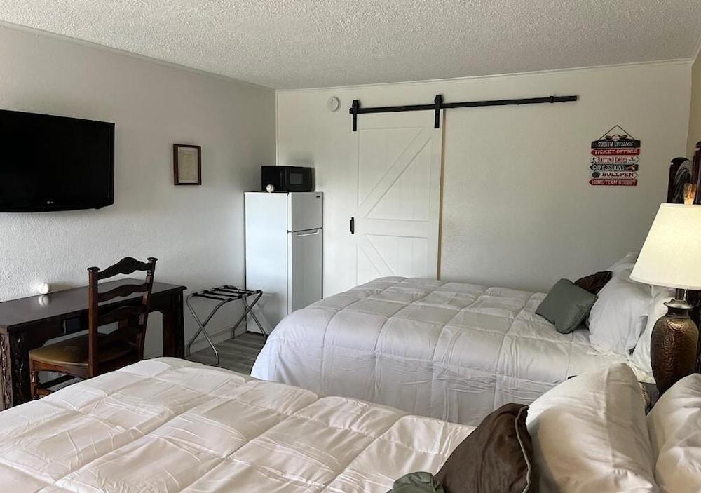 Ball Parks Inn photo 4