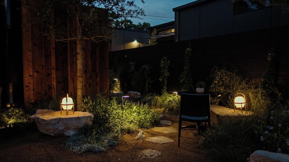 Frame Hotel - SoCo photo 8