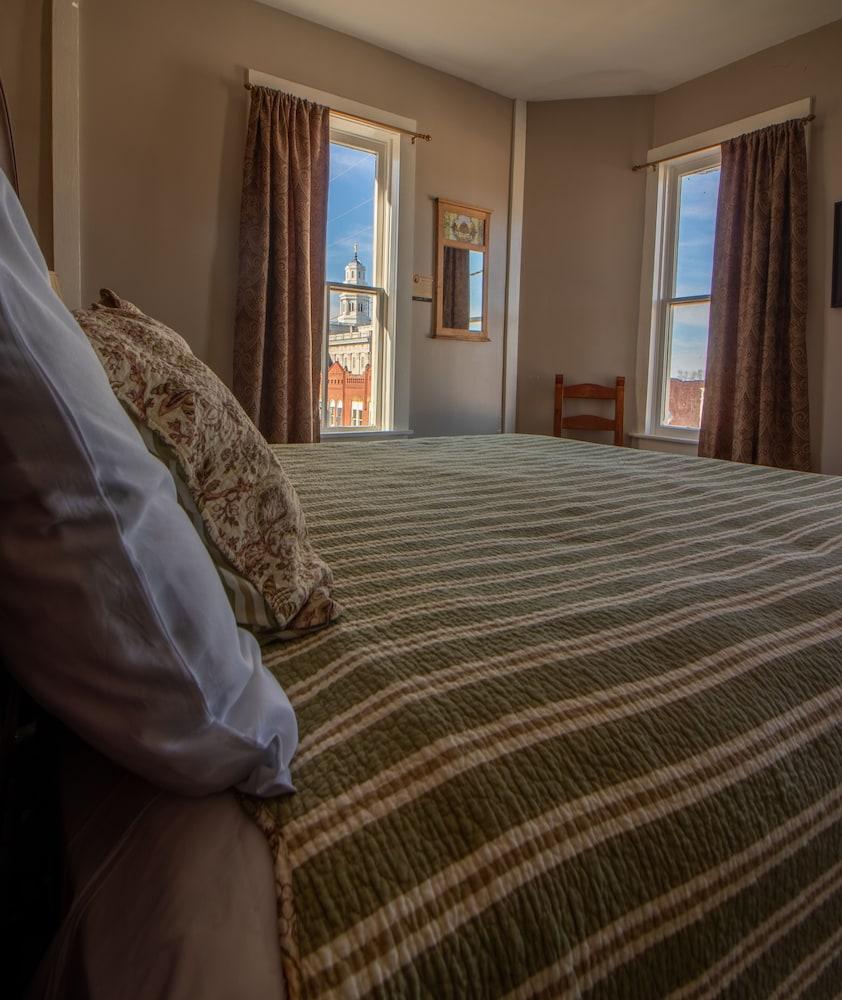 Nauvoo Temple House Hotel photo 58