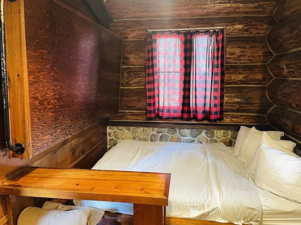 Drummond Island Resort photo 41