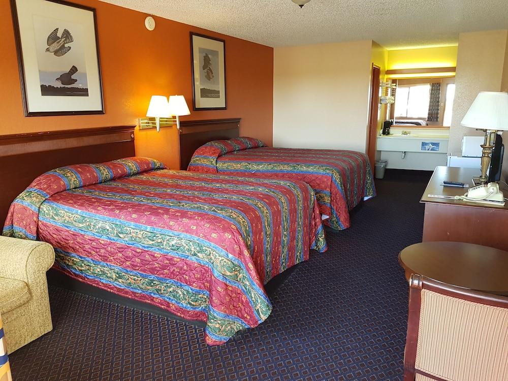 Budget Host Inn Eastland photo 9