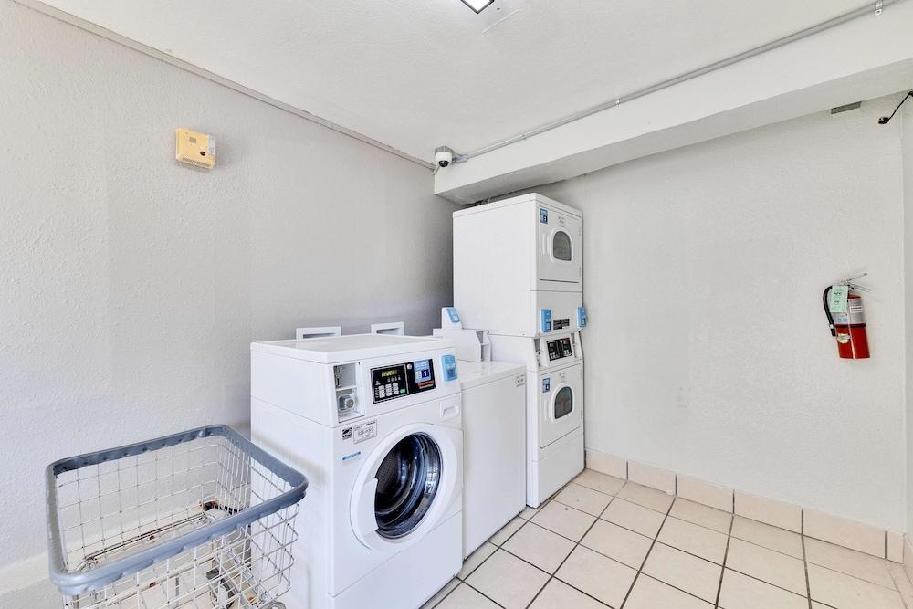 Motel 6 Austin, TX - Airport - South photo 22