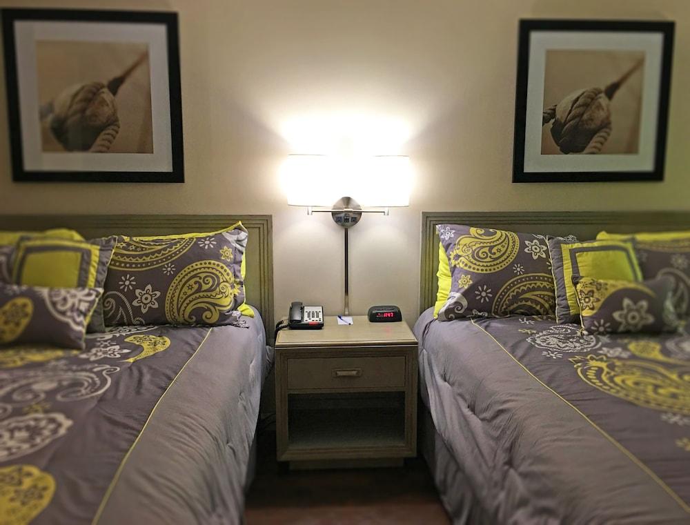 Days Inn by Wyndham Clanton AL photo 20