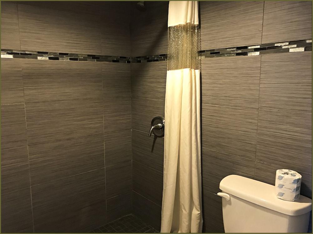 Stay Inn and Suites photo 32
