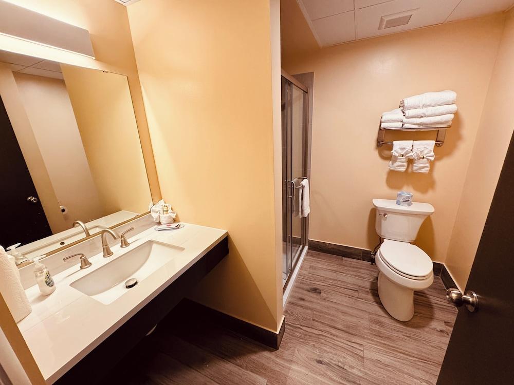 Red Rock Hotel & Suites photo 4
