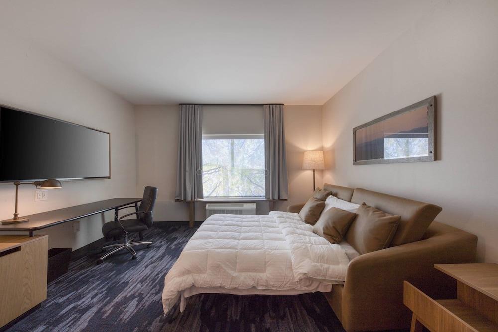 Fairfield Inn & Suites by Marriott Charlotte Belmont photo 13