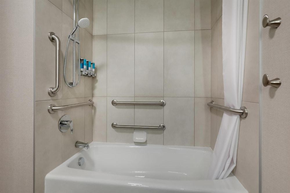 Drury Plaza Hotel North Charleston photo 46