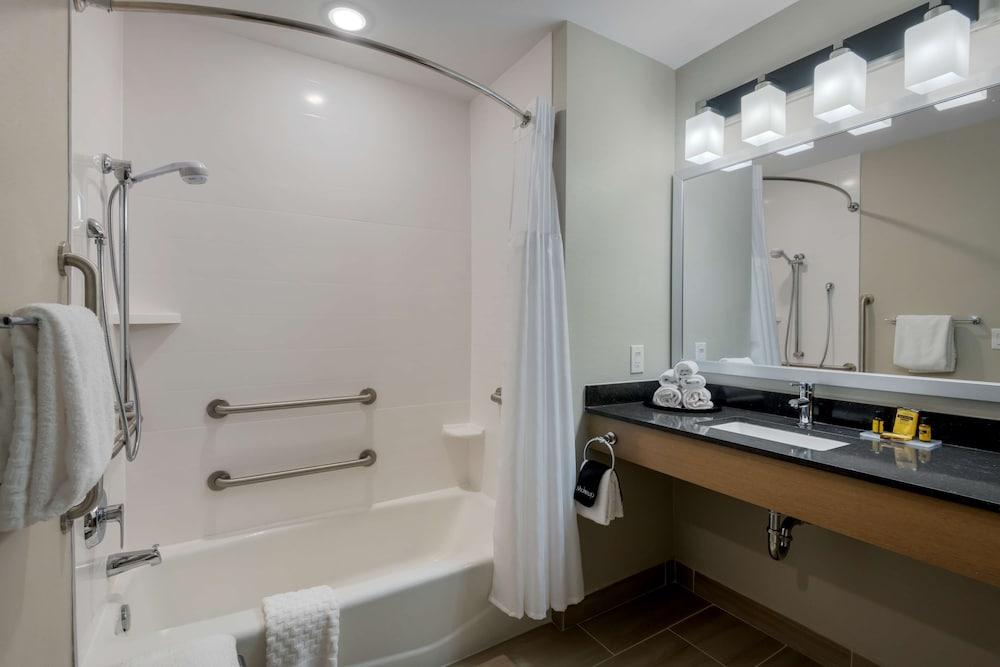 Best Western Plus Rumford Falls photo 21