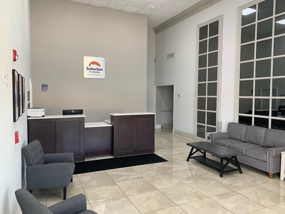 Suburban Studios Cordele I-75 photo 6