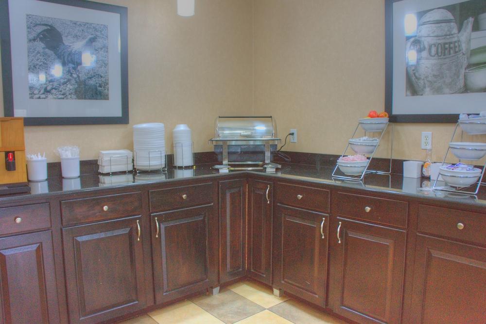 Wingate by Wyndham Steubenville photo 18