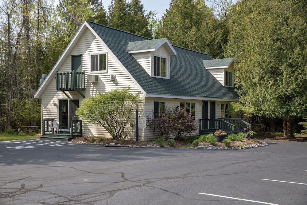 Ridges Inn & Suites photo 24