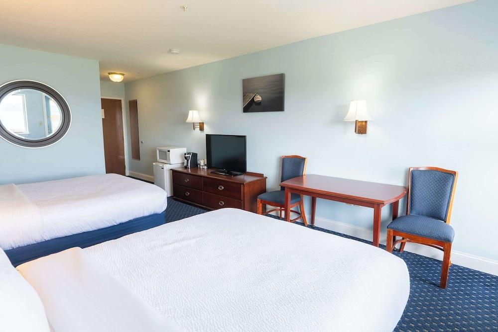 Fireside Inn & Suites - Belfast photo 64