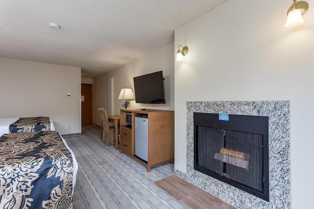 Shilo Inn Suites Hotel - Bend photo 14