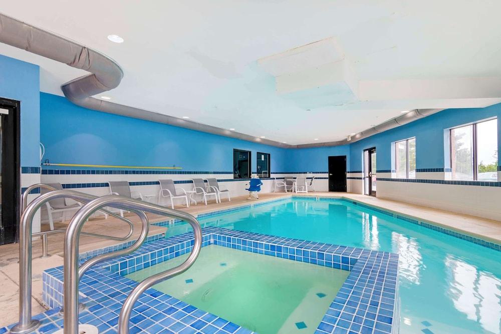 Best Western Plus Olathe Hotel photo 19
