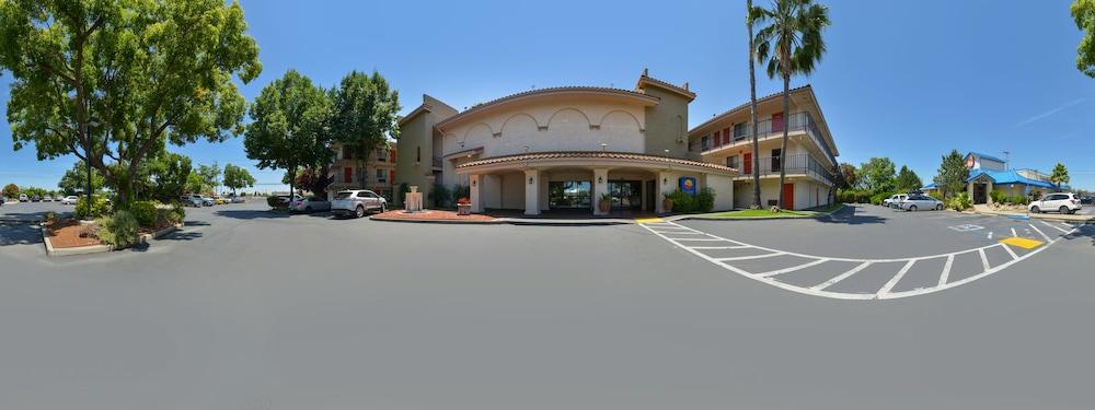 Rancho Cordova Inn photo 46