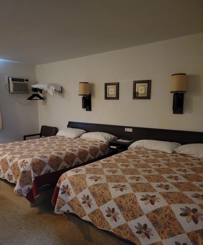 Hotel O The Kings Inn Culberston MT HWY 2 photo 8