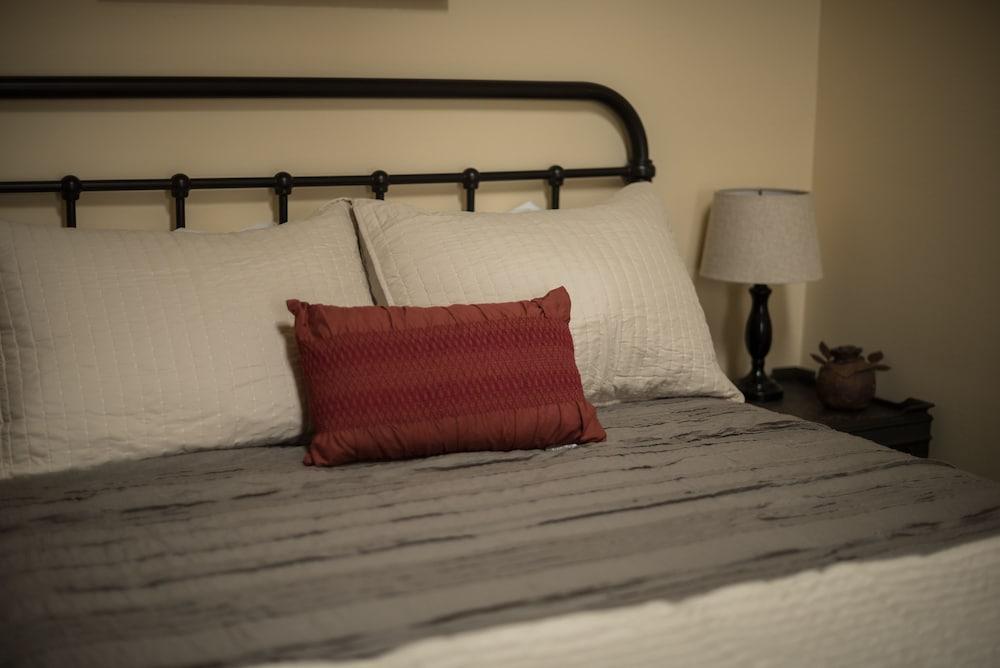 Creekside Inn photo 41