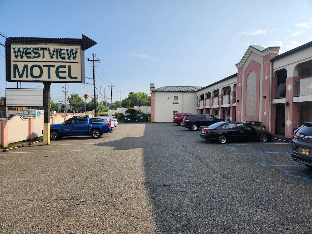 Westview Motel photo 15