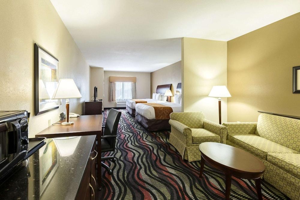 Comfort Suites Beaumont I-10 photo 22