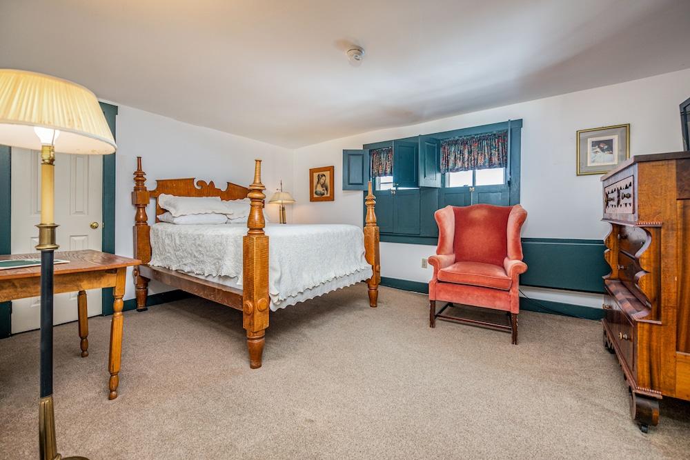 Wayside Inn photo 34
