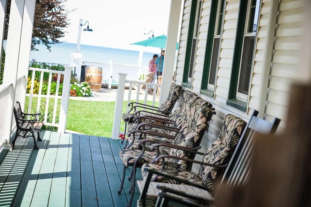 The Lakehouse Inn photo 70
