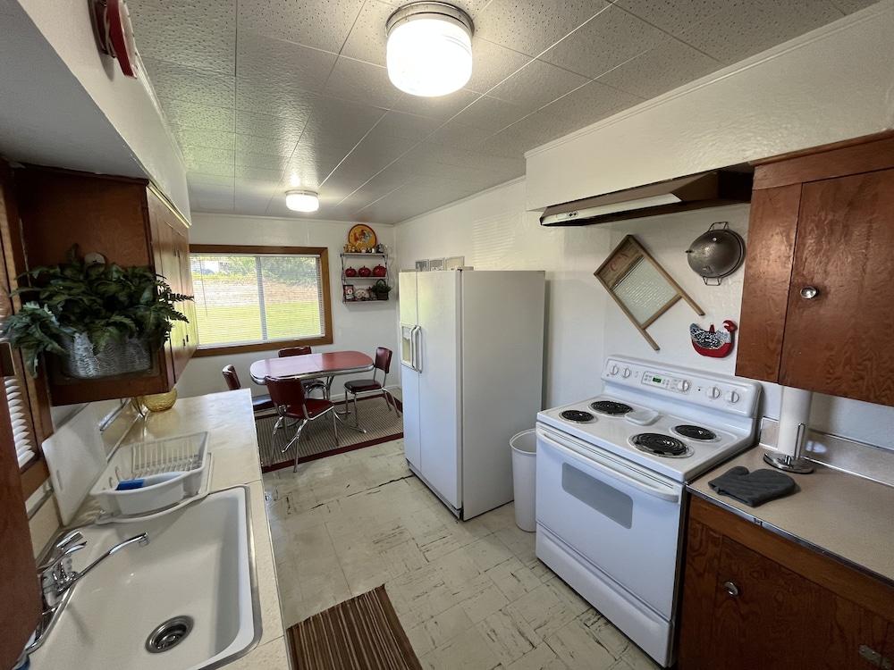 Cascade Motel photo 30