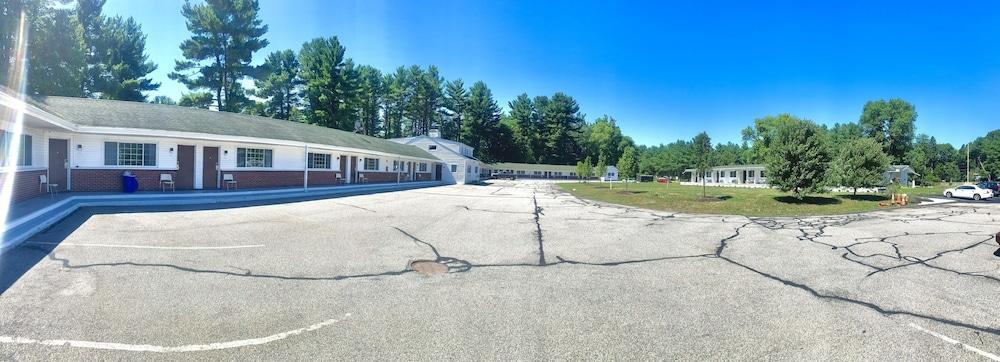 The Minuteman Inn photo 28