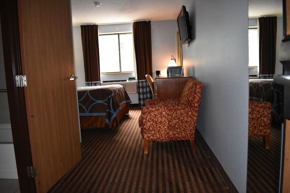 Super 8 by Wyndham La Vale/Cumberland Area photo 30