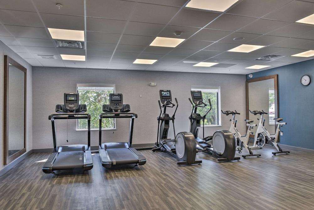 Hampton Inn & Suites Keene photo 8