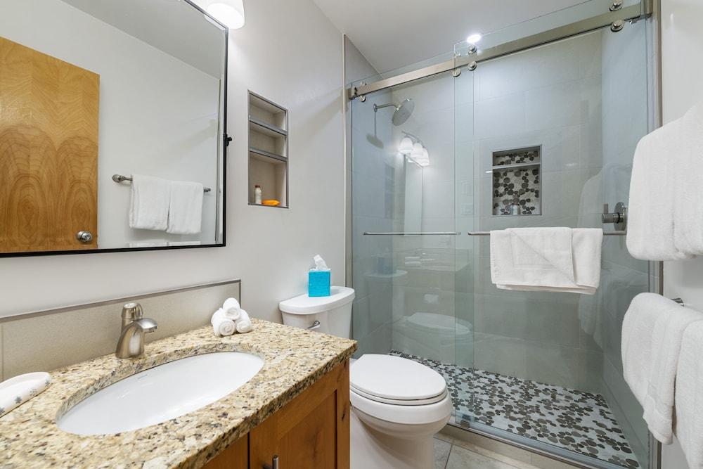 The Vail Spa Condominiums photo 57