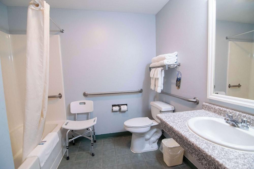 Fireside Inn & Suites - Belfast photo 99