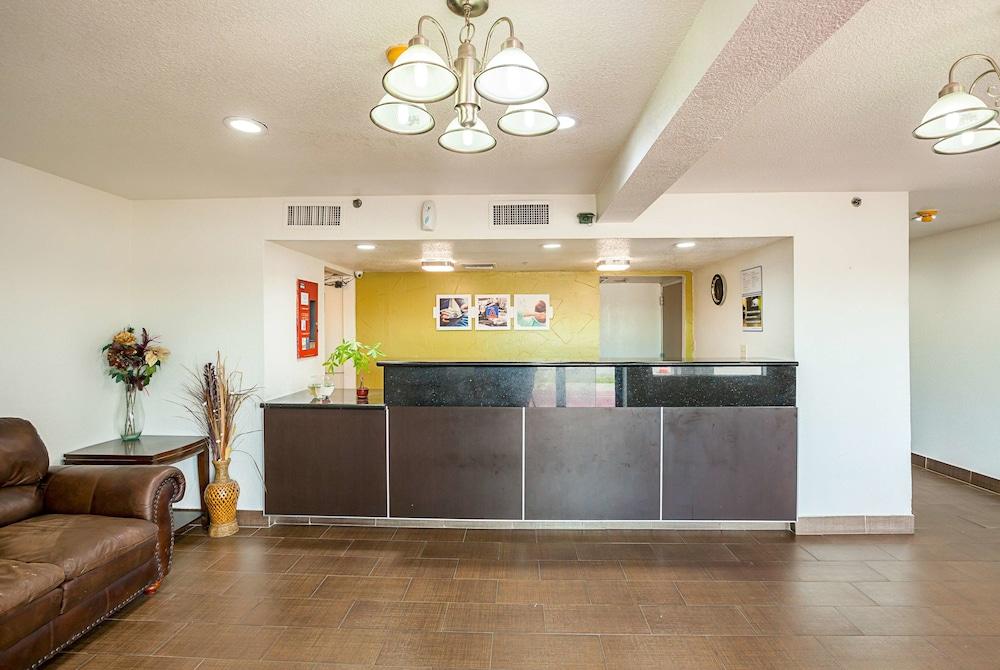 Studio 6 Fort Worth, TX - Meacham photo 3