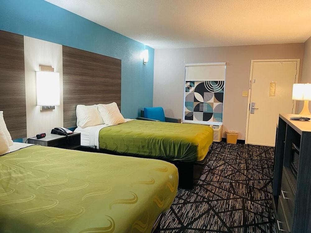 Quality Inn Newberry photo 9