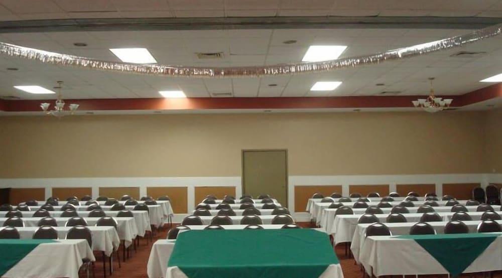 Romana Hotel photo 18