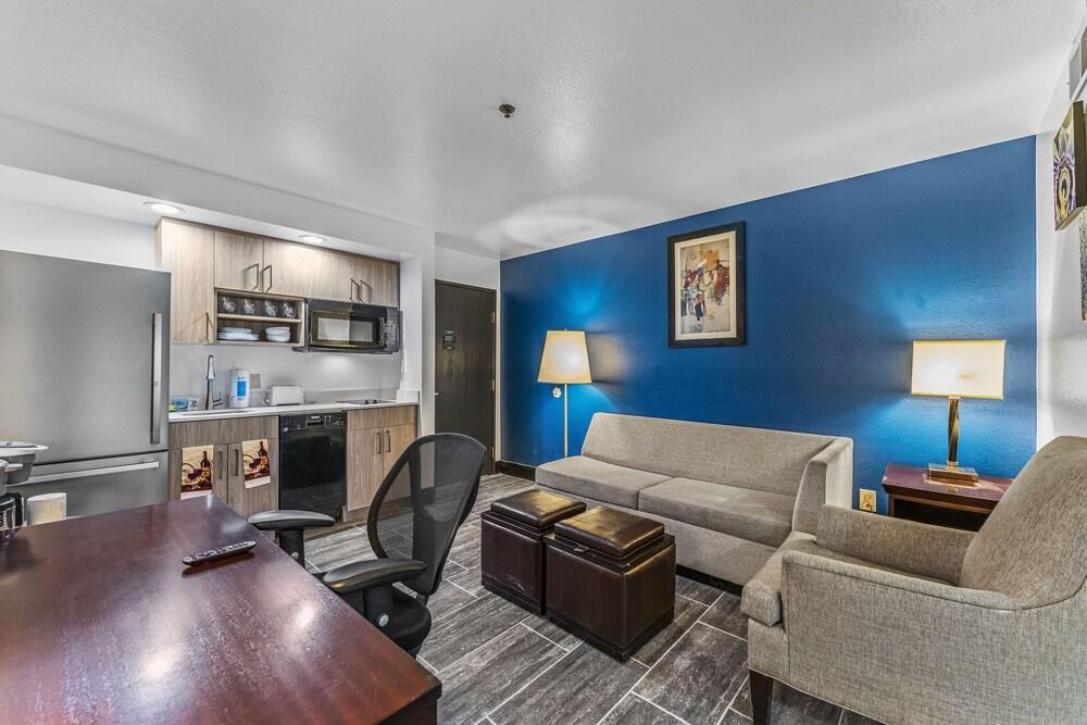 Metro Tempe Extended Stay photo 32