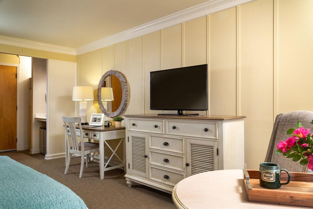 Refuge Inn photo 12