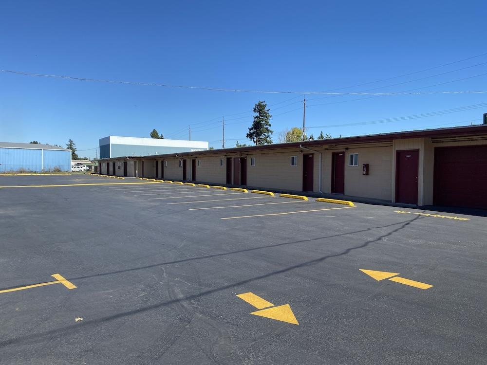 Budget Inn Motel photo 10