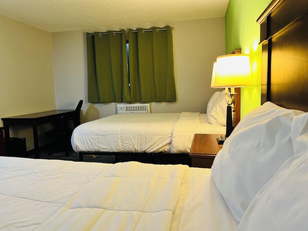 Super Inn by OYO Lansing MI photo 37