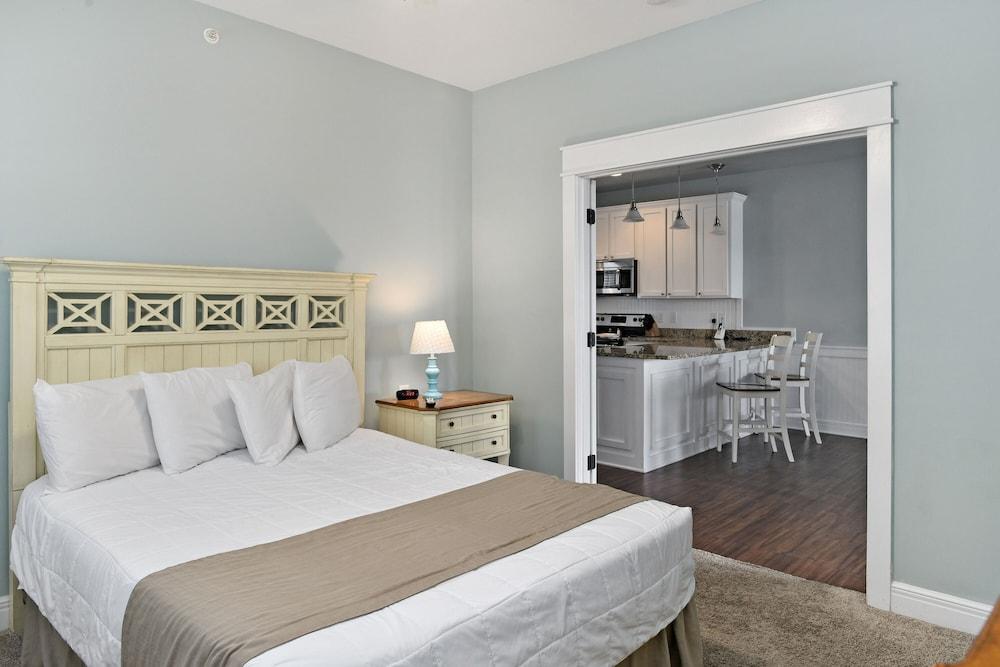 Bransons Nantucket photo 27