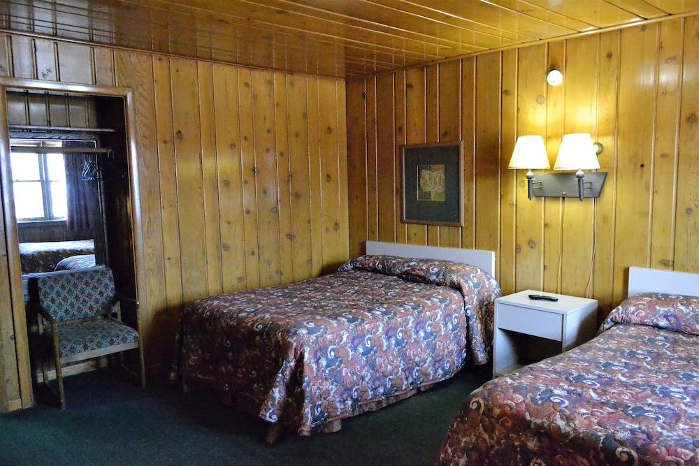 Innkeeper Motel photo 23