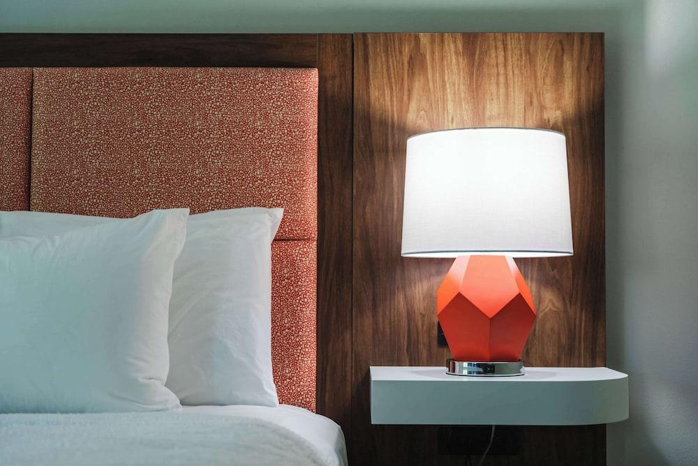 Hampton Inn Milford photo 50