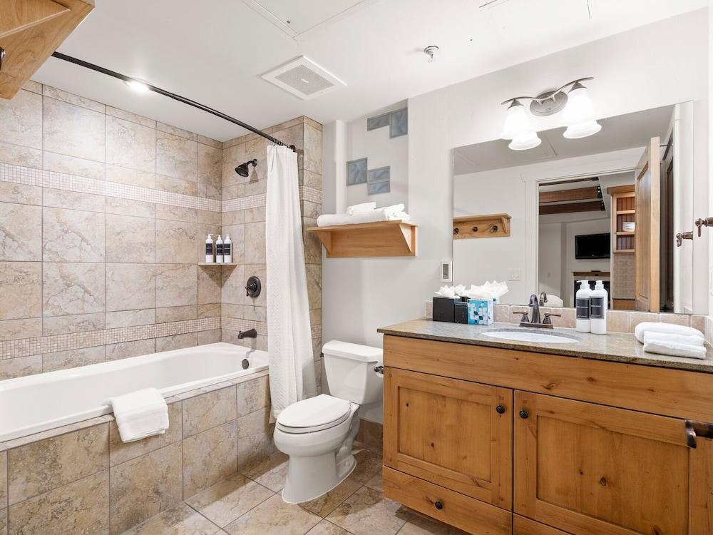 Newpark by All Seasons Resort Lodging photo 22