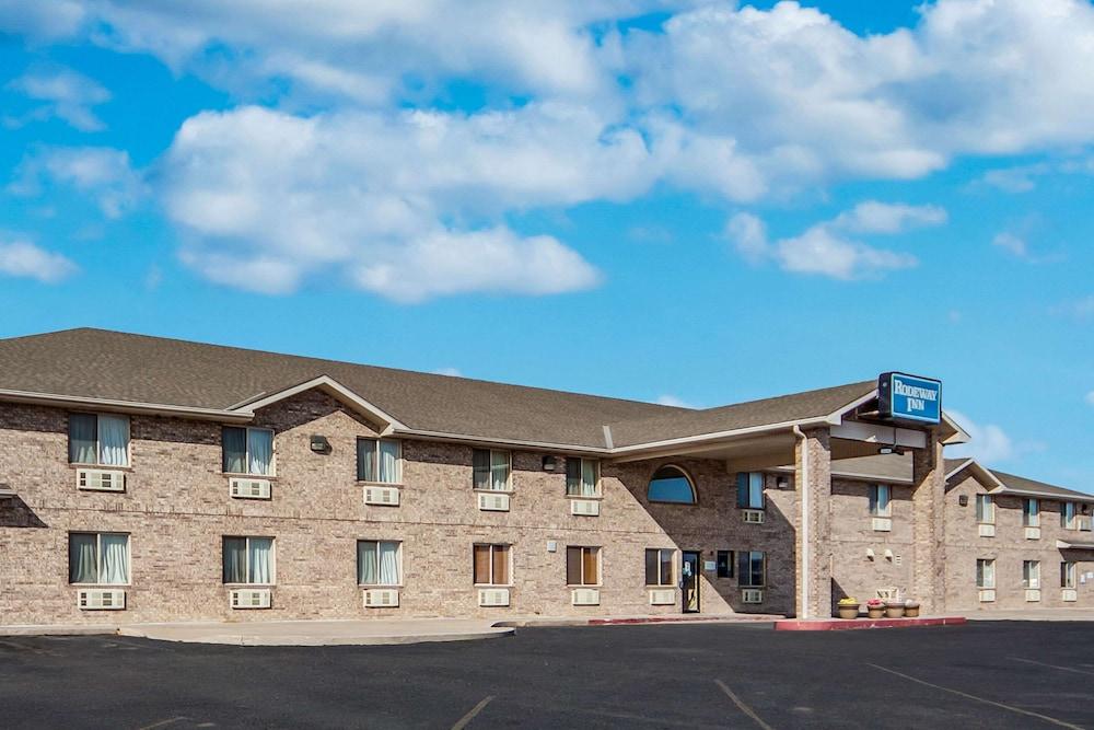 Super 8 by Wyndham Cozad photo 33