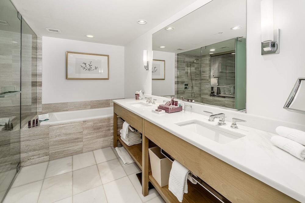 Real Select at the Ritz Carlton Residences, Waikiki Beach photo 55