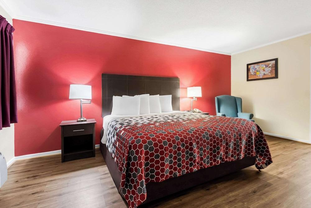 Econo Lodge St. George photo 17