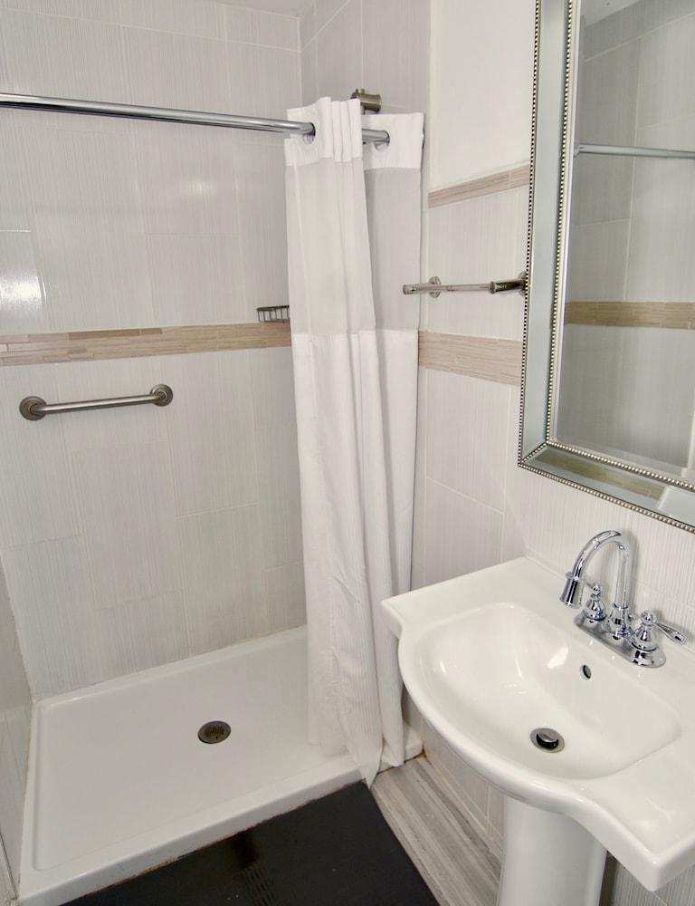 Sheridan Hostel photo 45