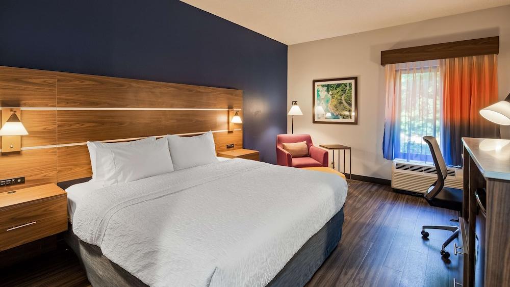 Best Western Plus Lexington Inn photo 8