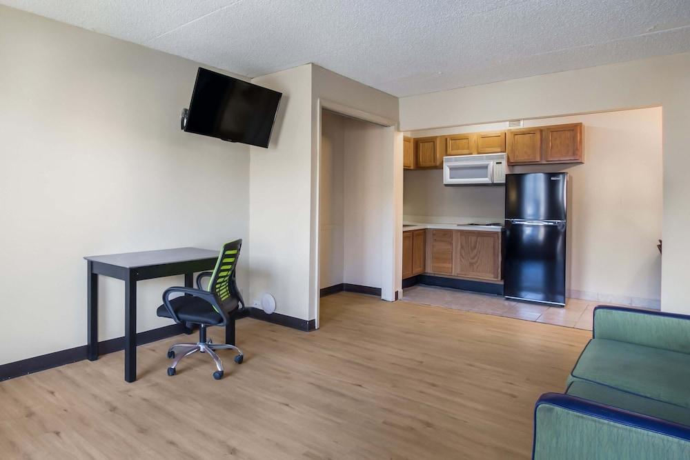 1 Life Studio and Suites photo 36