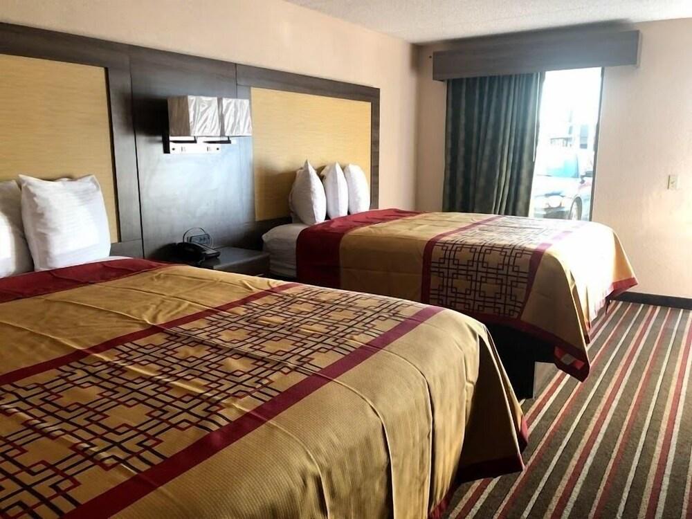 Legacy Inn Sumner photo 3